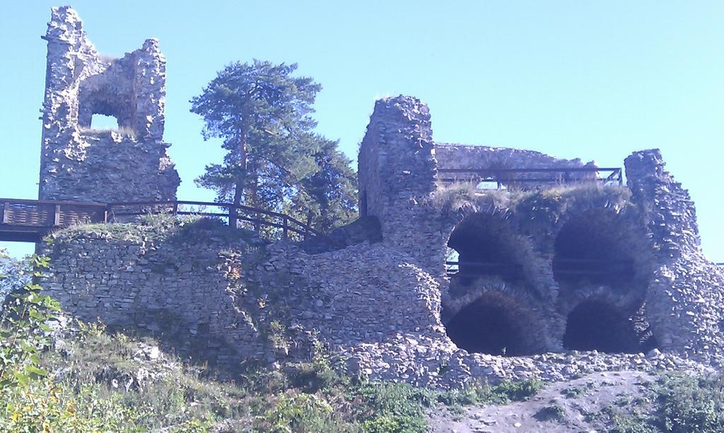 Rodinne Ubytovani Na Habesi Crhov Buitenkant foto