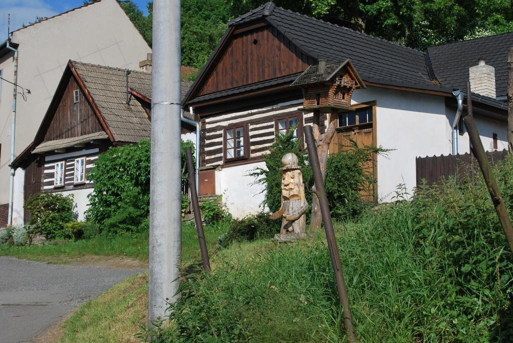 Rodinne Ubytovani Na Habesi Crhov Buitenkant foto